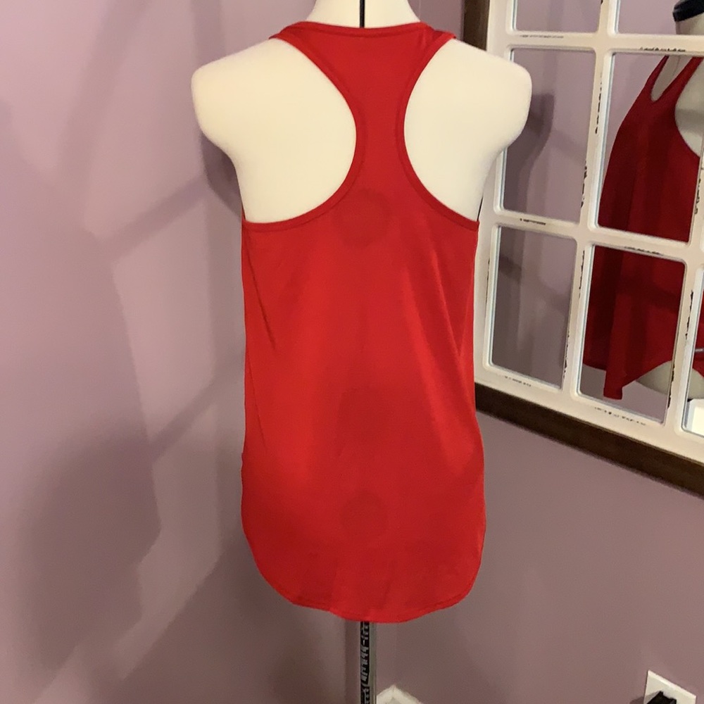 Red Razorback Workout Tank 🏋️‍♀️ - Picture 2 of 2